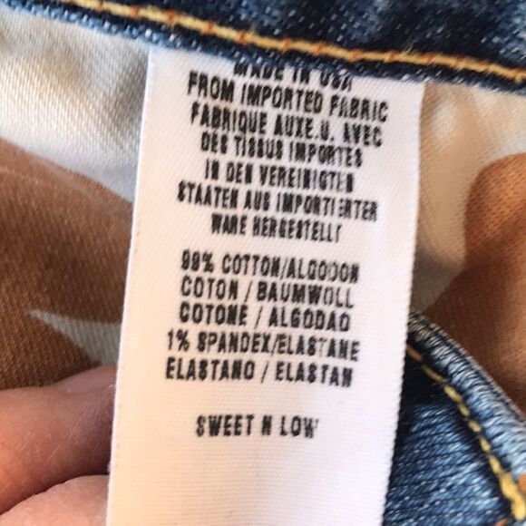 Lucky Brand | Women's Boot Cut Jeans - Picture 8 of 10